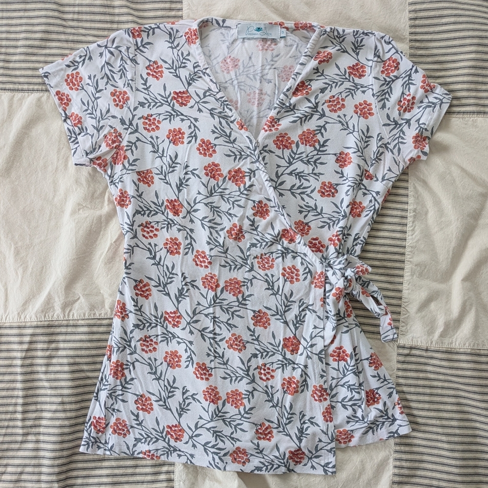 Passion Lillie Cotton Floral Wrap Top in White and Red